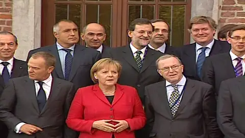 Rajoy posa con los demás miembros de Unión Europea Rajoy posa con los demás miembros de Unión Europea