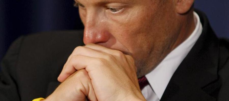 Lance Armstrong pasa sus momentos más difíciles Lance Armstrong pasa sus momentos más difíciles