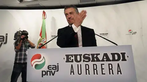 Iñigo Urkullu, tras conocer su victoria en las elecciones Iñigo Urkullu, tras conocer su victoria en las elecciones