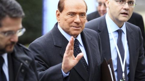 Berlusconi afirma que preferir&iacute;a ser ministro de econom&iacute;a