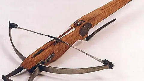 Armas: Ballesta Armas: Ballesta
