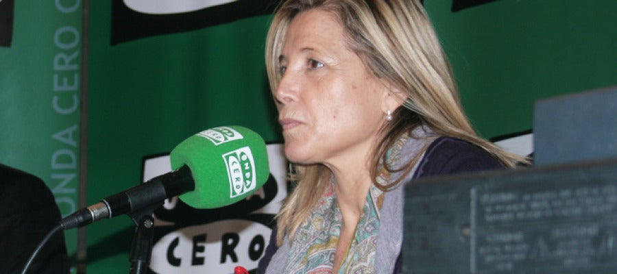 Joana Ortega a punt de contestar a les preguntes de 'El Candidat' Joana Ortega a punt de contestar a les preguntes de 'El Candidat'