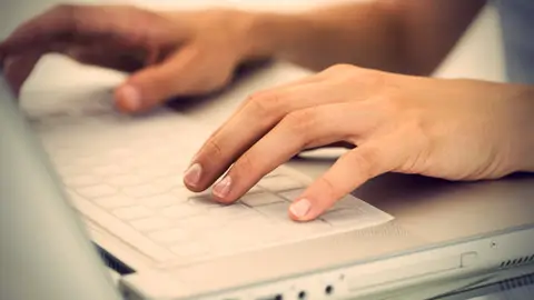 Escribiendo un correo Escribiendo un correo