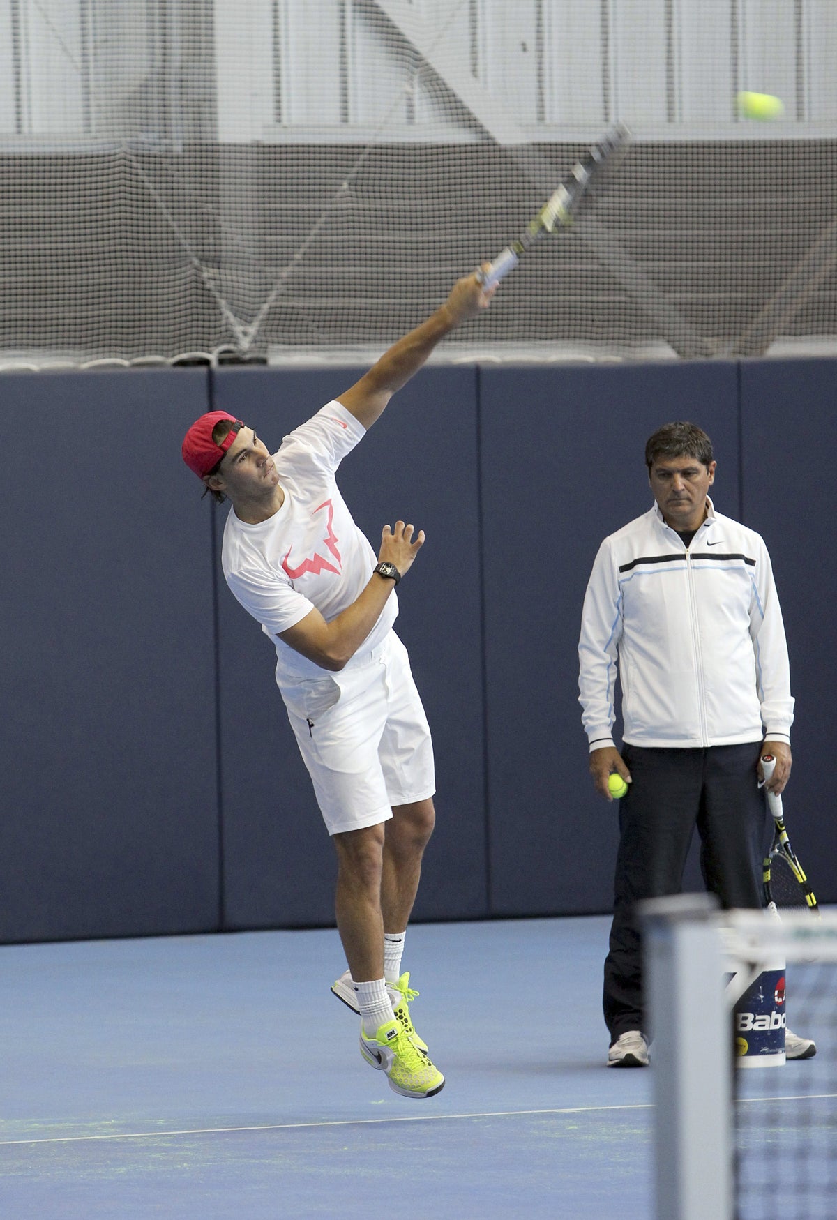 Toni Nadal: "Si los jugadores quisieran, no tendría inconveniente en ser algún día capitán de Copa Davis" Toni Nadal: "Si los jugadores quisieran, no tendría inconveniente en ser algún día capitán de Copa Davis"