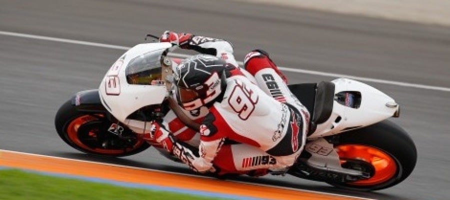 Marc Márquez con la Honda de Moto GP Marc Márquez con la Honda de Moto GP
