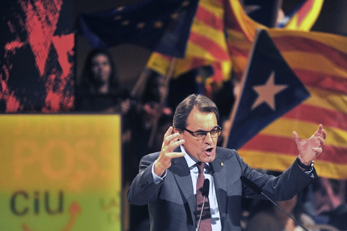 Tea Party con Máximo Pradera: ‘La manera de desarmar a Mas es siguiéndole la jugada’ Tea Party con Máximo Pradera: ‘La manera de desarmar a Mas es siguiéndole la jugada’