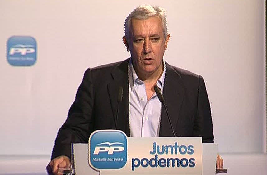 Javier Arenas: "Ha sido muy acertado por parte de Fernández Díaz pedir la comparecencia inmediata" Javier Arenas: "Ha sido muy acertado por parte de Fernández Díaz pedir la comparecencia inmediata"