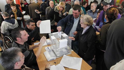 Cinco millones de catalanes, llamados a las urnas