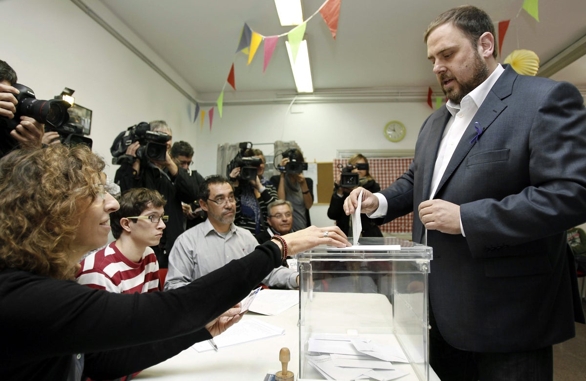 Los líderes políticos de Cataluña acuden a las urnas Los líderes políticos de Cataluña acuden a las urnas