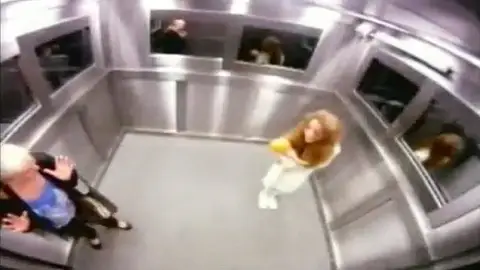 susto en el ascensor susto en el ascensor