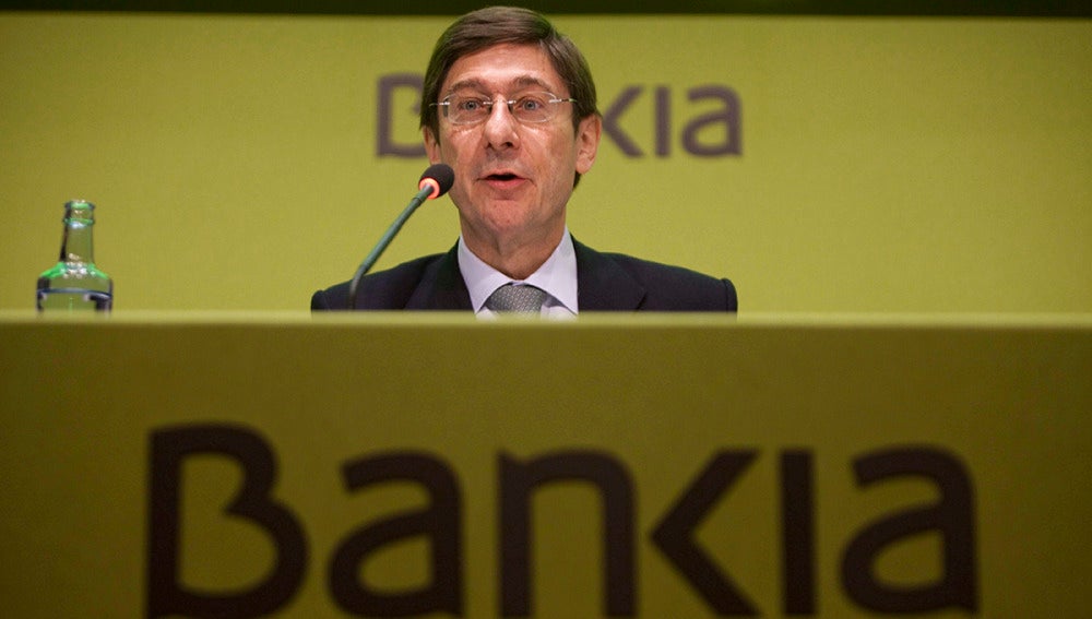 Bankia prescindirá de 6.000 empleados y más de 1.100 oficinas hasta 2015
