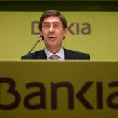 Bankia prescindirá de 6.000 empleados y más de 1.100 oficinas hasta 2015