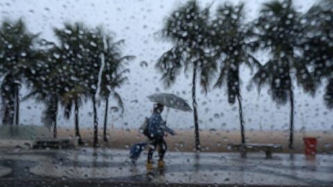 La jornada contar&aacute; con vientos de hasta 100 km/h y precipitaciones y tormentas. 