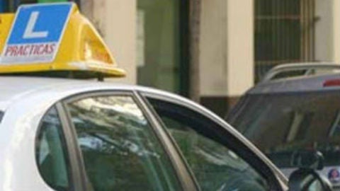 Coche de autoescuela
