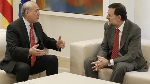 Mariano Rajoy con el secretario general de la CEOE, &Aacute;ngel Gurr&iacute;a