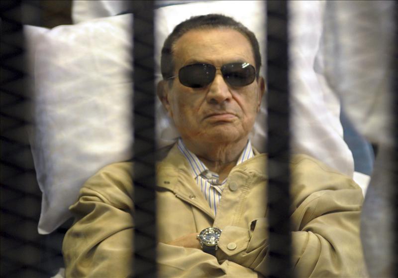 Mubarak sale en libertad seis años después de la revolución egipcia Mubarak sale en libertad seis años después de la revolución egipcia