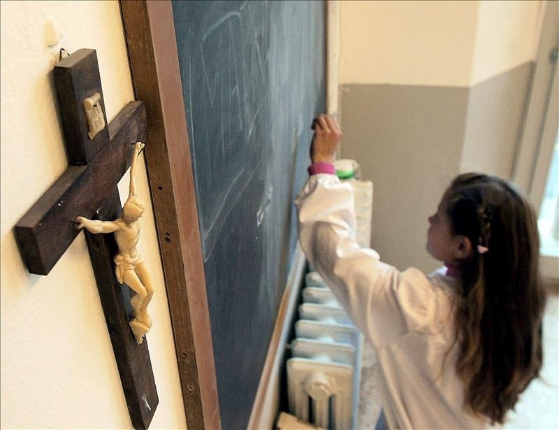 Gabinete: Rezar en clase Gabinete: Rezar en clase