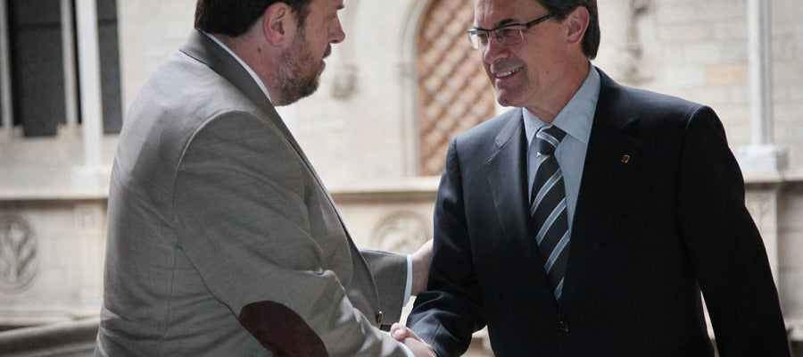 Mas y Junqueras pactan celebrar una consulta de autodeterminación en 2014 Mas y Junqueras pactan celebrar una consulta de autodeterminación en 2014