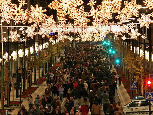 Granada cierra la Navidad con más de 120 actos, refuerzo de seguridad sin incidencias y récord en reciclaje Granada cierra la Navidad con más de 120 actos, refuerzo de seguridad sin incidencias y récord en reciclaje