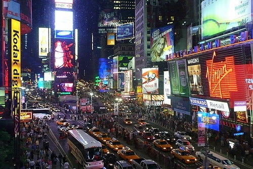A cien millas de Manhattan: América vuelve a caminar A cien millas de Manhattan: América vuelve a caminar