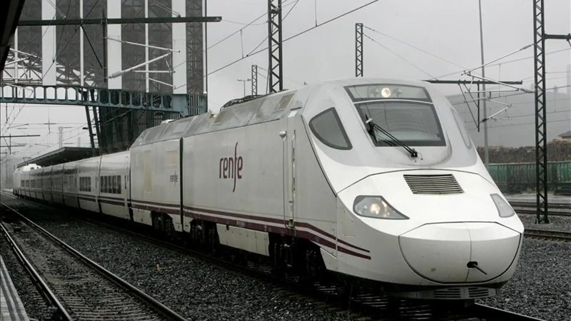 Un tren híbrido Alvia Un tren híbrido Alvia