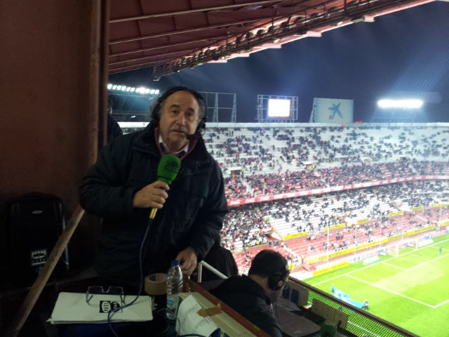 Chus Luengo: "Ahora se practica el anti fútbol, destruir, robar y patadón alabuyé; el regate y la creatividad solo unos pocos" Chus Luengo: "Ahora se practica el anti fútbol, destruir, robar y patadón alabuyé; el regate y la creatividad solo unos pocos"