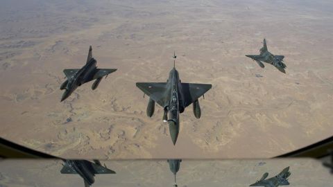 Aviones vuelan sobre Mali