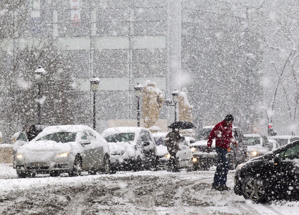 Más de 40 provincias estarán bajo aviso este lunes por nieve y viento Más de 40 provincias estarán bajo aviso este lunes por nieve y viento