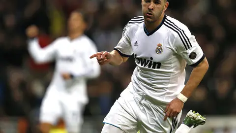 Benzema, autor del primer gol Benzema, autor del primer gol