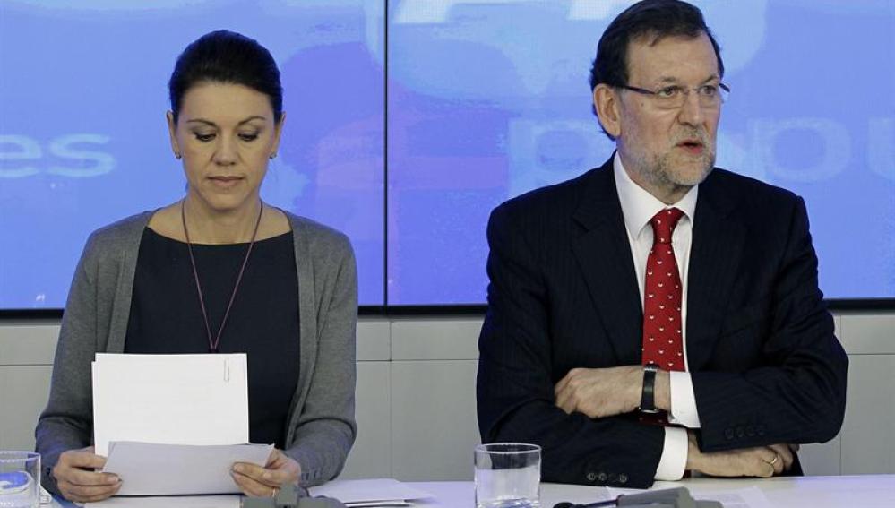 Cospedal y Rajoy, durante la reunión