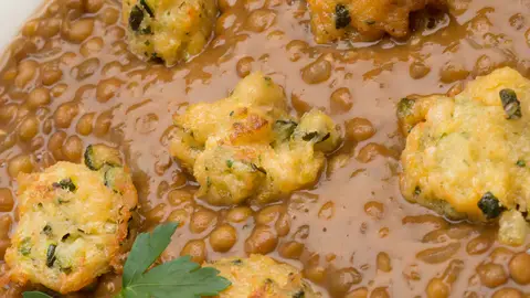 Lentejas con fritos de calabacín Lentejas con fritos de calabacín