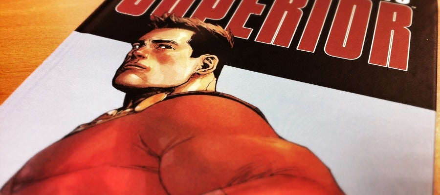 Portada de 'Superior', que edita Panini Comics. Portada de 'Superior', que edita Panini Comics.