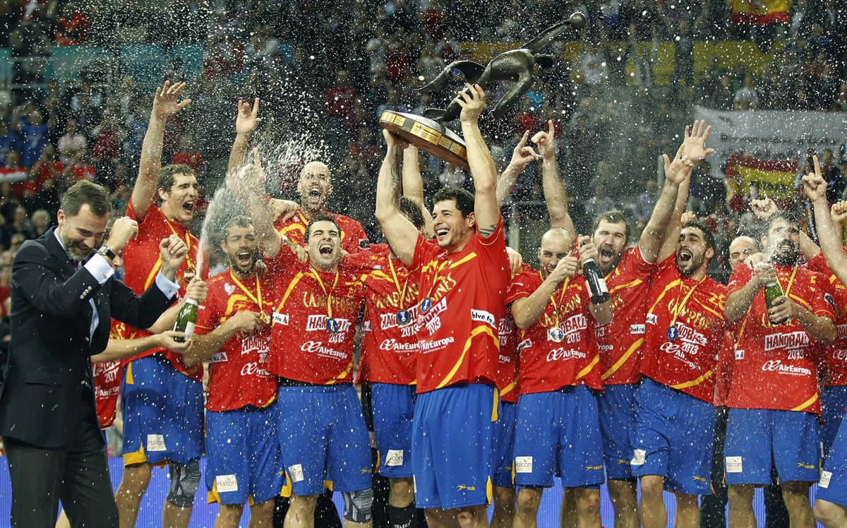 Nos colamos en la fiesta de los campeones Nos colamos en la fiesta de los campeones