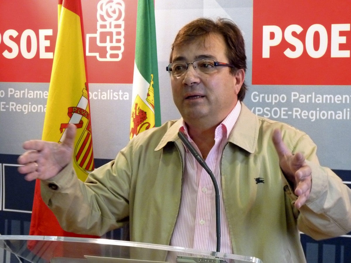 Fernández Vara: "El PSOE no puede pactar con nadie que defienda la independencia de Cataluña" Fernández Vara: "El PSOE no puede pactar con nadie que defienda la independencia de Cataluña"