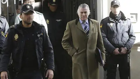 Bárcenas, a la salida de Anticorrpción Bárcenas, a la salida de Anticorrpción