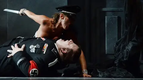 Tosca Nazi Tosca Nazi