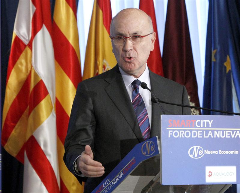 Duran i Lleida: "El lío en Cataluña no se resuelve saltándose la ley" Duran i Lleida: "El lío en Cataluña no se resuelve saltándose la ley"