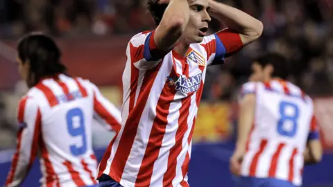 Tiago se lamenta tras una ocasión fallada Tiago se lamenta tras una ocasión fallada