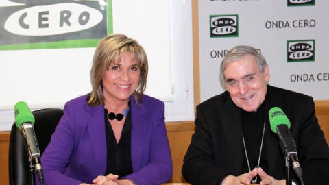 Julia Otero con el Cardenal Luis Mart&iacute;nez Sistach