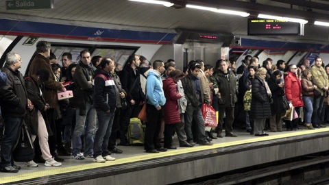 Estaci&oacute;n de Sol durante la &uacute;ltima jornada de huelga convocada por los trabajadores de Metro de Madrid.