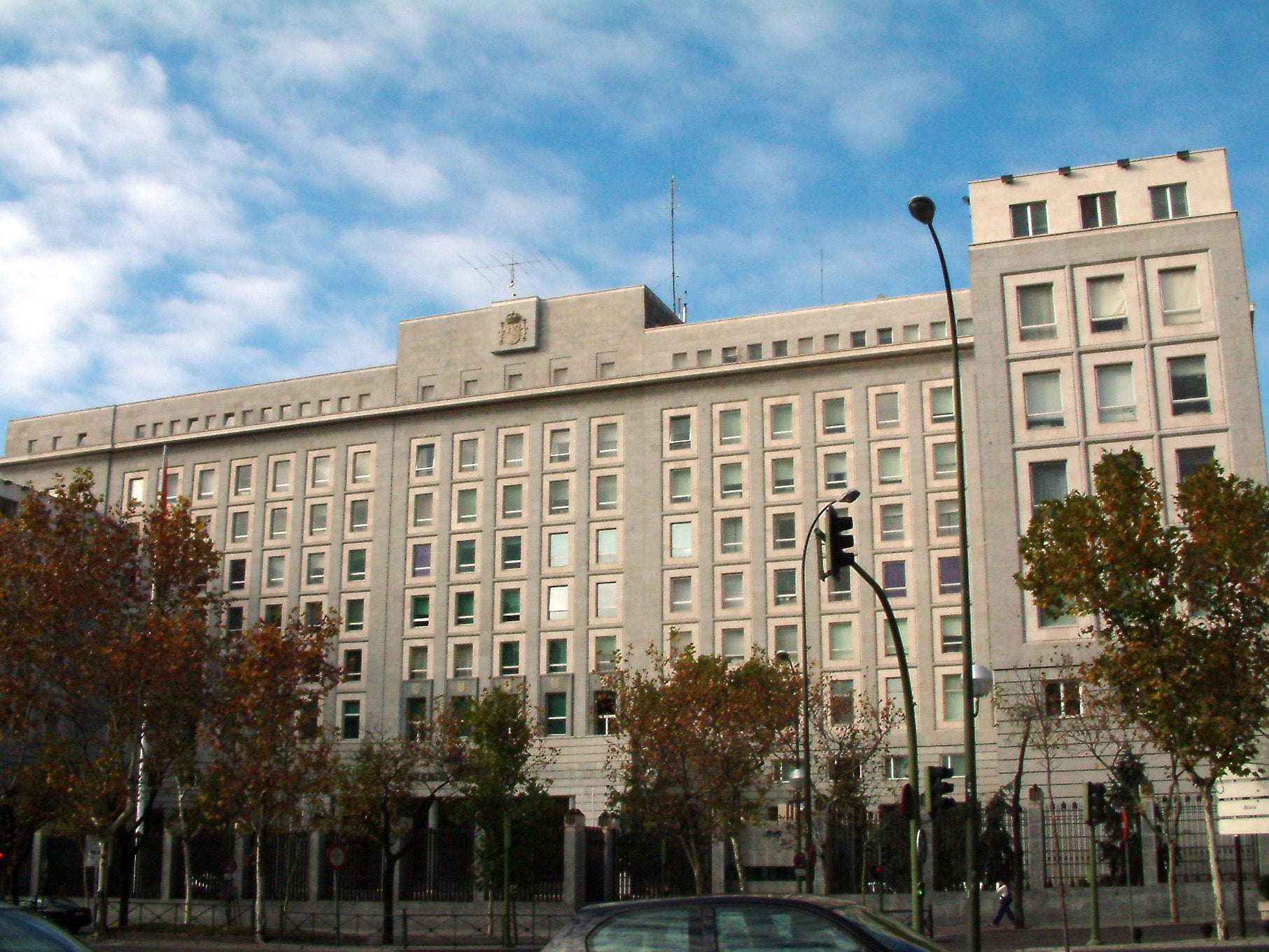 Llaman a declarar a los cinco militares que firmaron un escrito a favor de Franco Llaman a declarar a los cinco militares que firmaron un escrito a favor de Franco