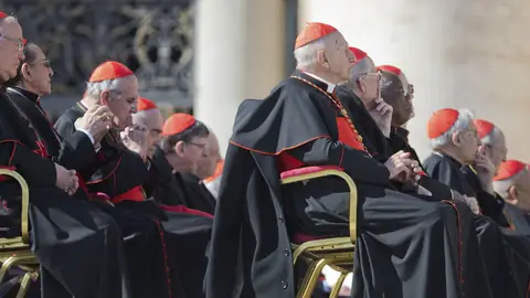 Los cardenales se reúnen para preparar el cónclave Los cardenales se reúnen para preparar el cónclave