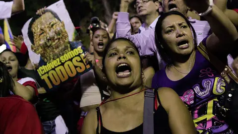 Seguidores del presidente venezolano en la plaza Bolívar Seguidores del presidente venezolano en la plaza Bolívar