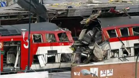 Así quedó uno de los vagones Así quedó uno de los vagones