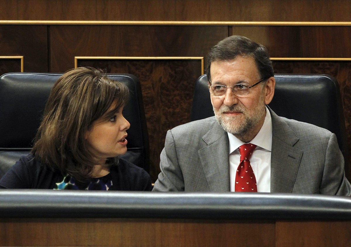 Tea Party con Arcadi Espada: ‘Los políticos sólo dan armas a los que opinan que la democracia no tiene sentido’ Tea Party con Arcadi Espada: ‘Los políticos sólo dan armas a los que opinan que la democracia no tiene sentido’