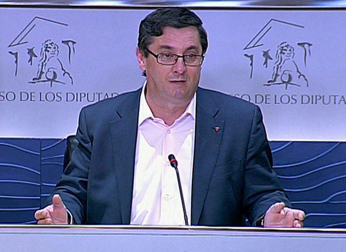 Centella, optimista ante una alianza IU-Podemos liderada por Iglesias Centella, optimista ante una alianza IU-Podemos liderada por Iglesias