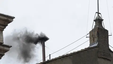 Segunda fumata negra Segunda fumata negra