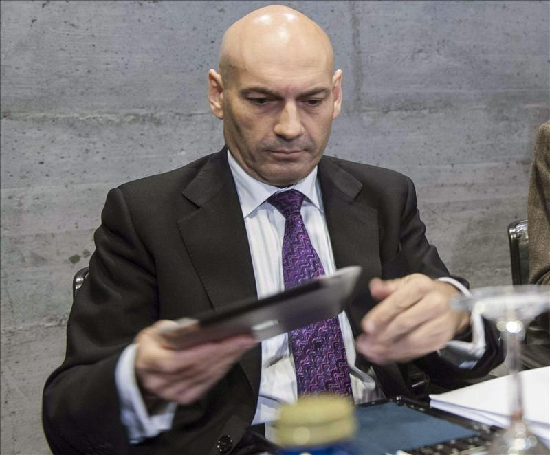 Bermúdez reclama formalmente a la Sala la competencia de los papeles de Bárcenas Bermúdez reclama formalmente a la Sala la competencia de los papeles de Bárcenas