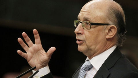 El ministro de Hacienda, durante su intervenci&oacute;n en la sesi&oacute;n de control al Ejecutivo.
