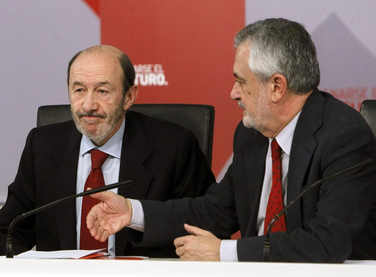 Tertulia: ¿Le ha hecho la cama Griñán a Rubalcaba? Tertulia: ¿Le ha hecho la cama Griñán a Rubalcaba?